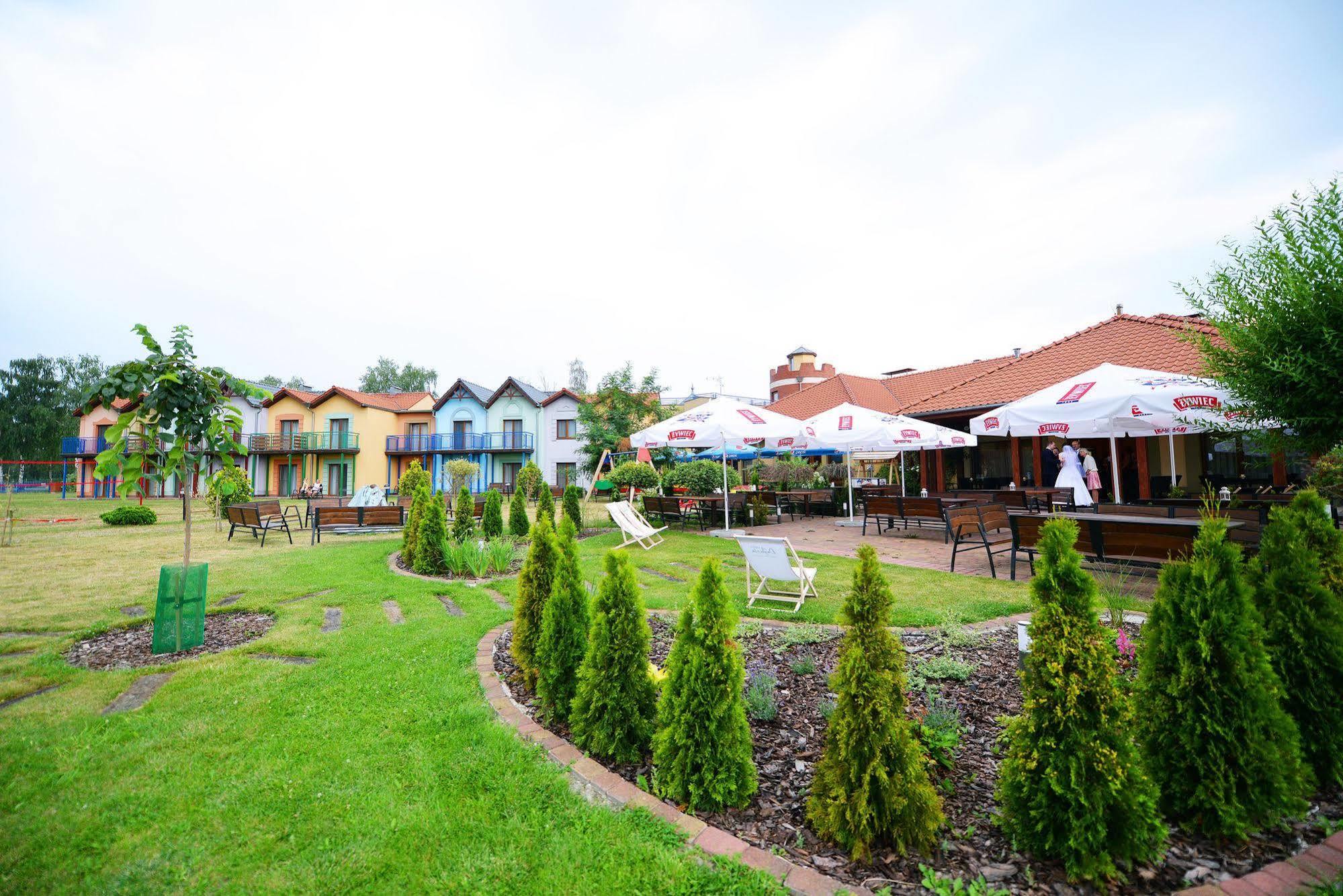 Hotel Daglezja Nad Jeziorem Kornickim Kórnik Exterior foto